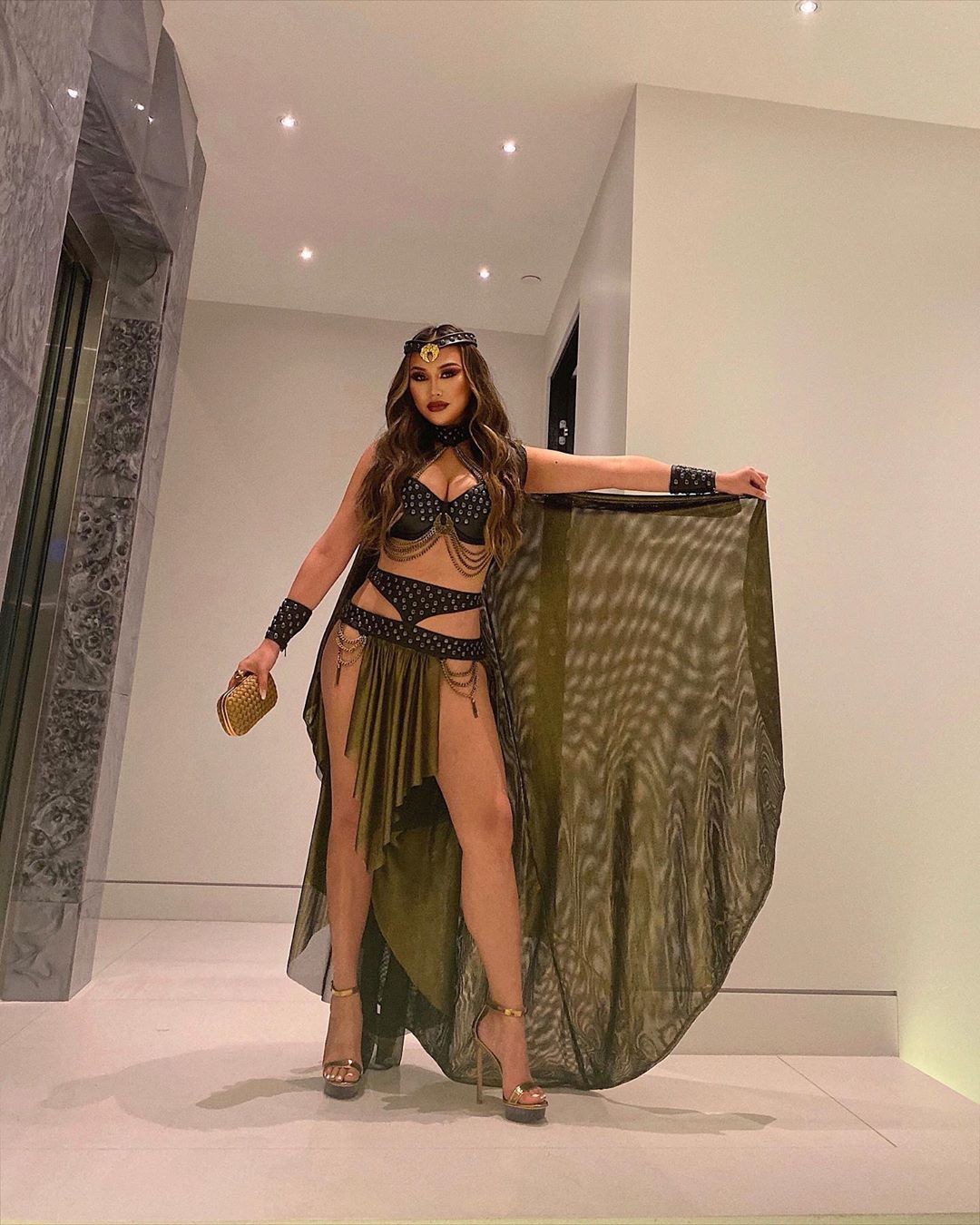dorothy-wang-sexy-halloween-2019-thefappening-cfd-6 Dorothy Wang Hot