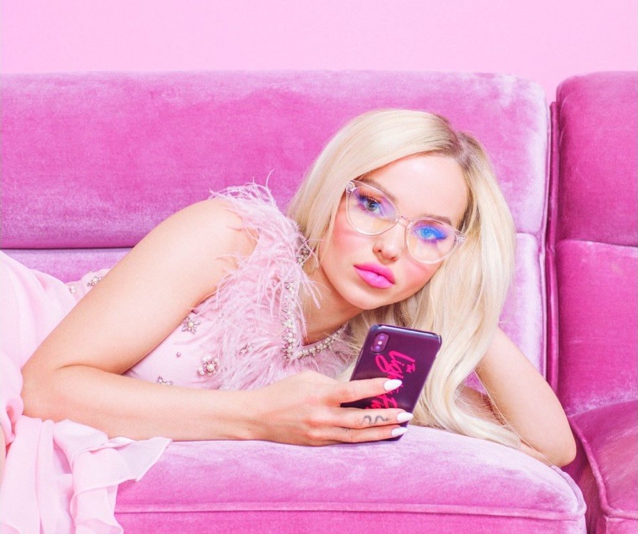dove-cameron-sexy-pink-blonde-thefappening-cfd-9 Dove Cameron Hot in Pink