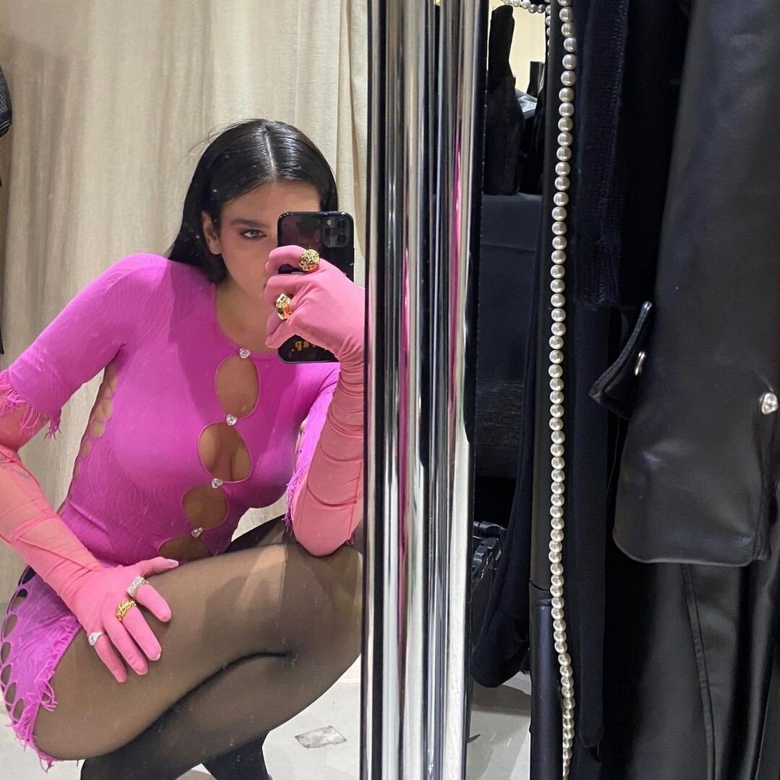 dua-lipa-cleavage-thefappening-cfd-1 Dua Lipa
