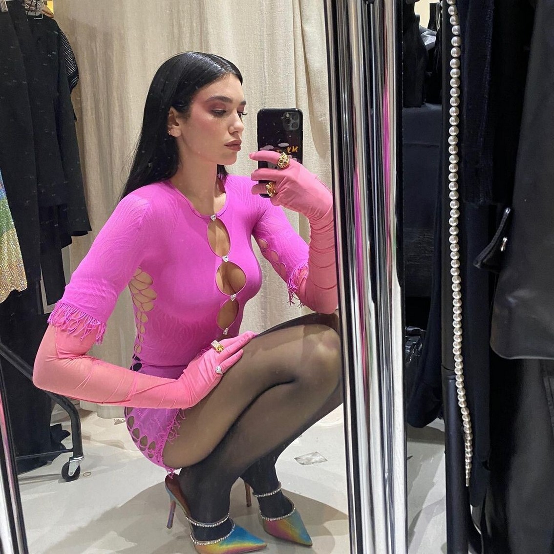 dua-lipa-cleavage-thefappening-cfd-2-1 Dua Lipa Tits In Cleavage
