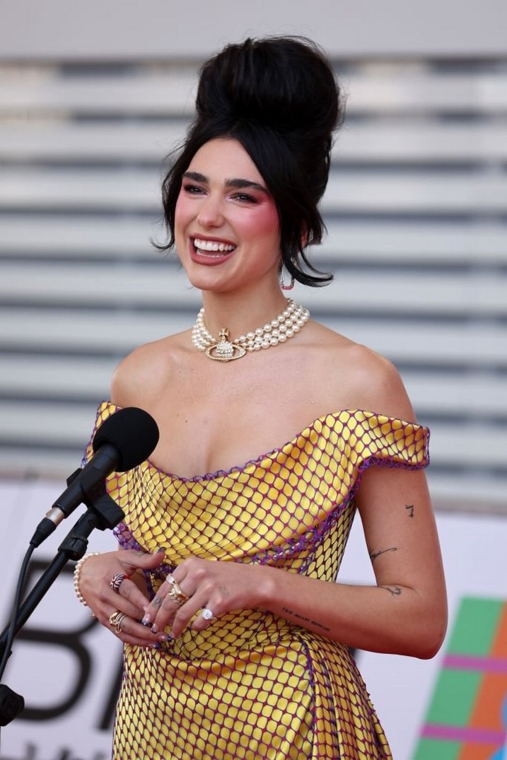 dua-lipa-hot-in-stockings-thefappening-cfd-29 dua lipa hot in stockings thefappening cfd 29
