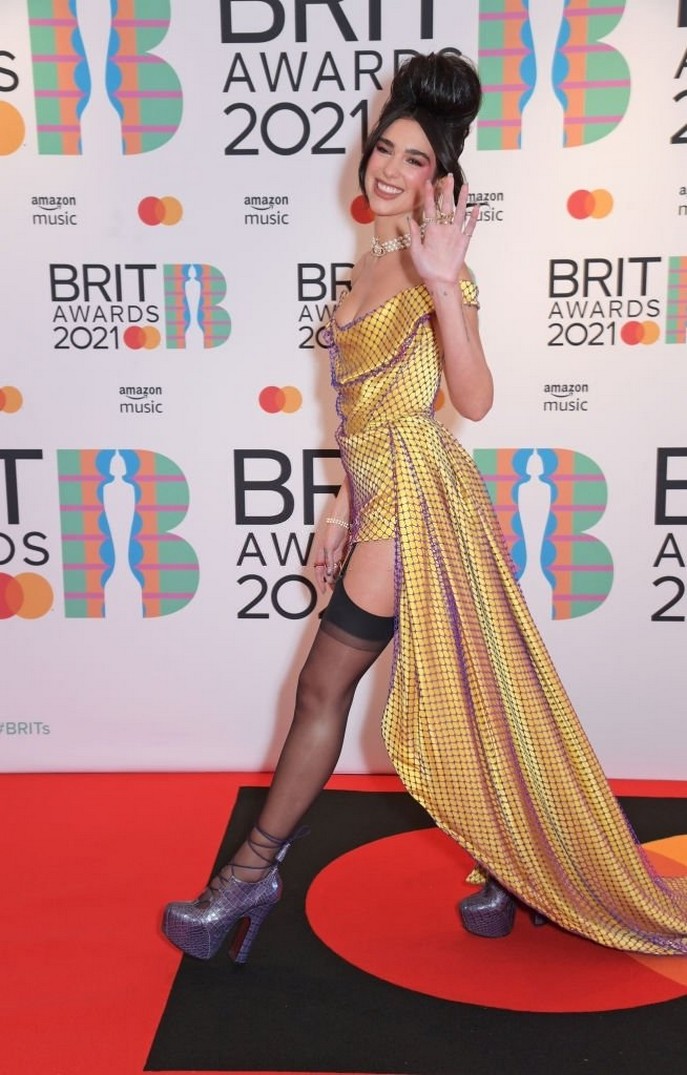 dua-lipa-hot-in-stockings-thefappening-cfd-3 dua lipa hot in stockings thefappening cfd 3