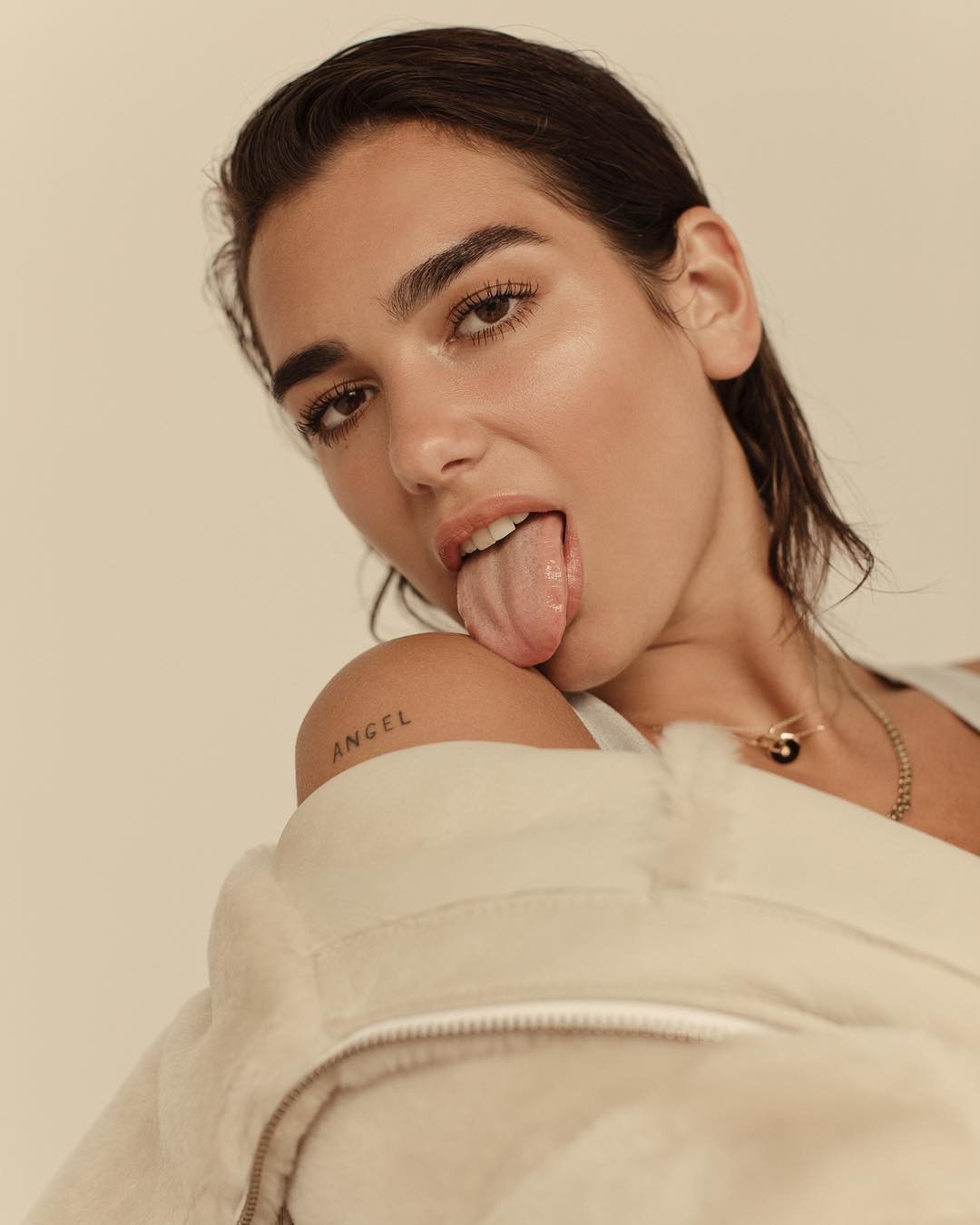 dua-lipa-nude-the-fappening-pro-9 dua lipa nude the fappening pro 9
