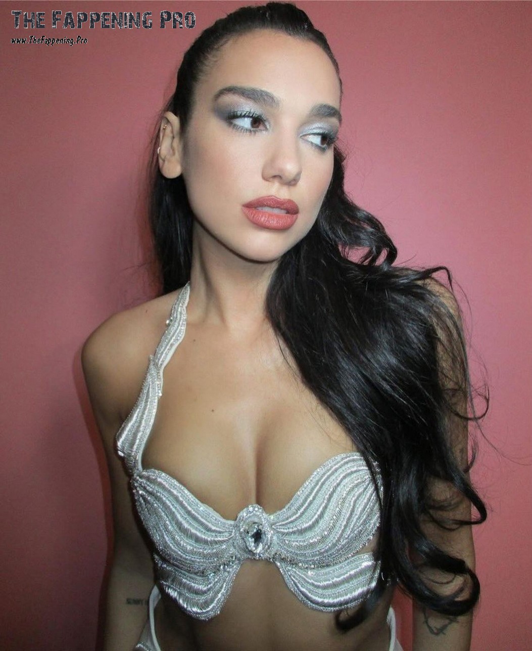 dua-lipa-nude-thefappening-cfd-1 Dua Lipa Hot