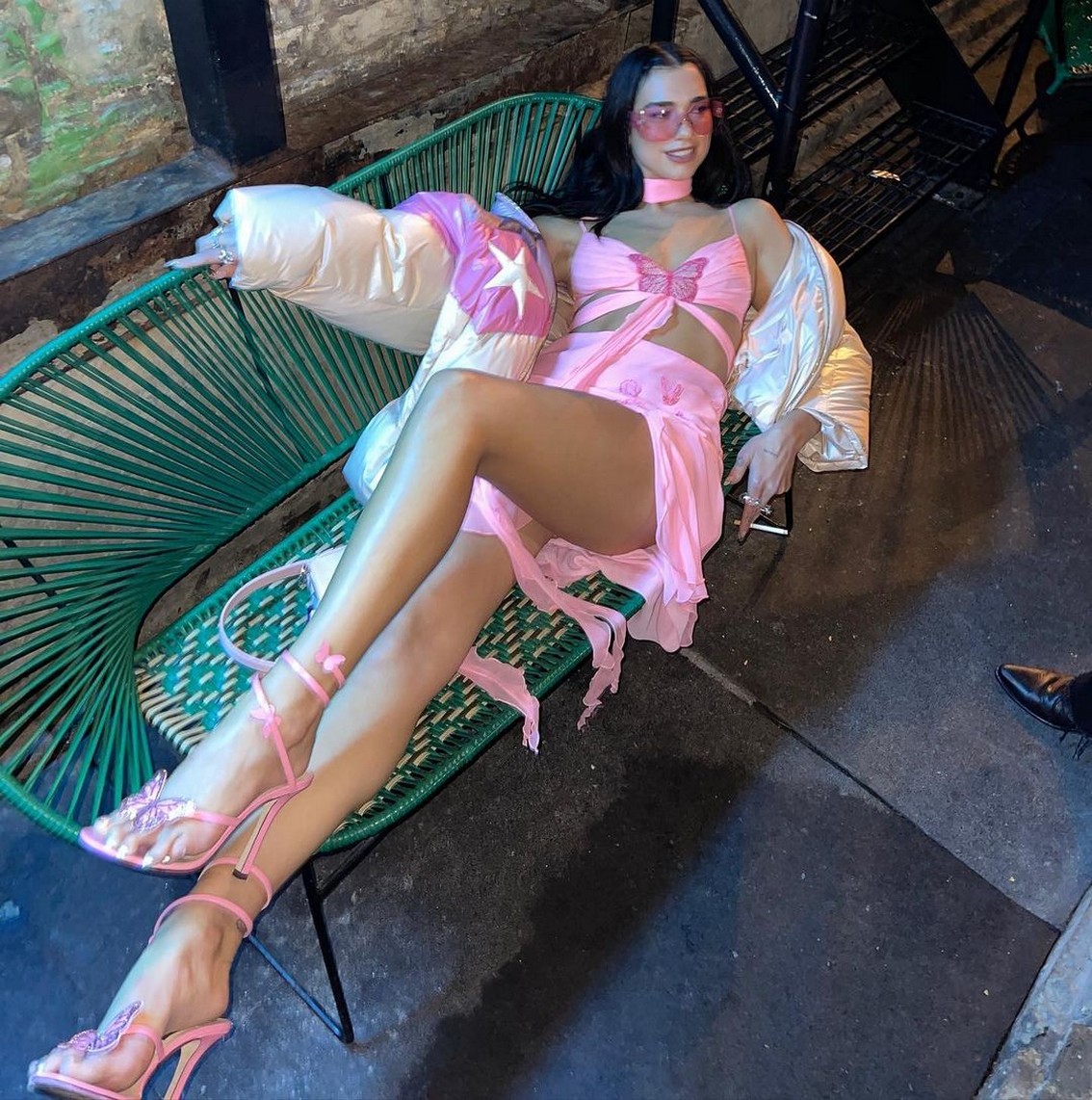 dua-lipa-pussy-slip-upskirt-thefappening-cfd-1-1 Dua Lipa Barefeet