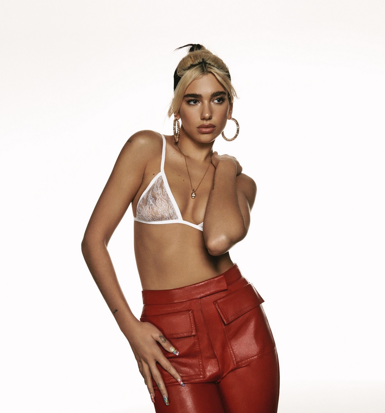 dua-lipa-see-through-nudity-thefappening-pro-49 Dua Lipa Tits