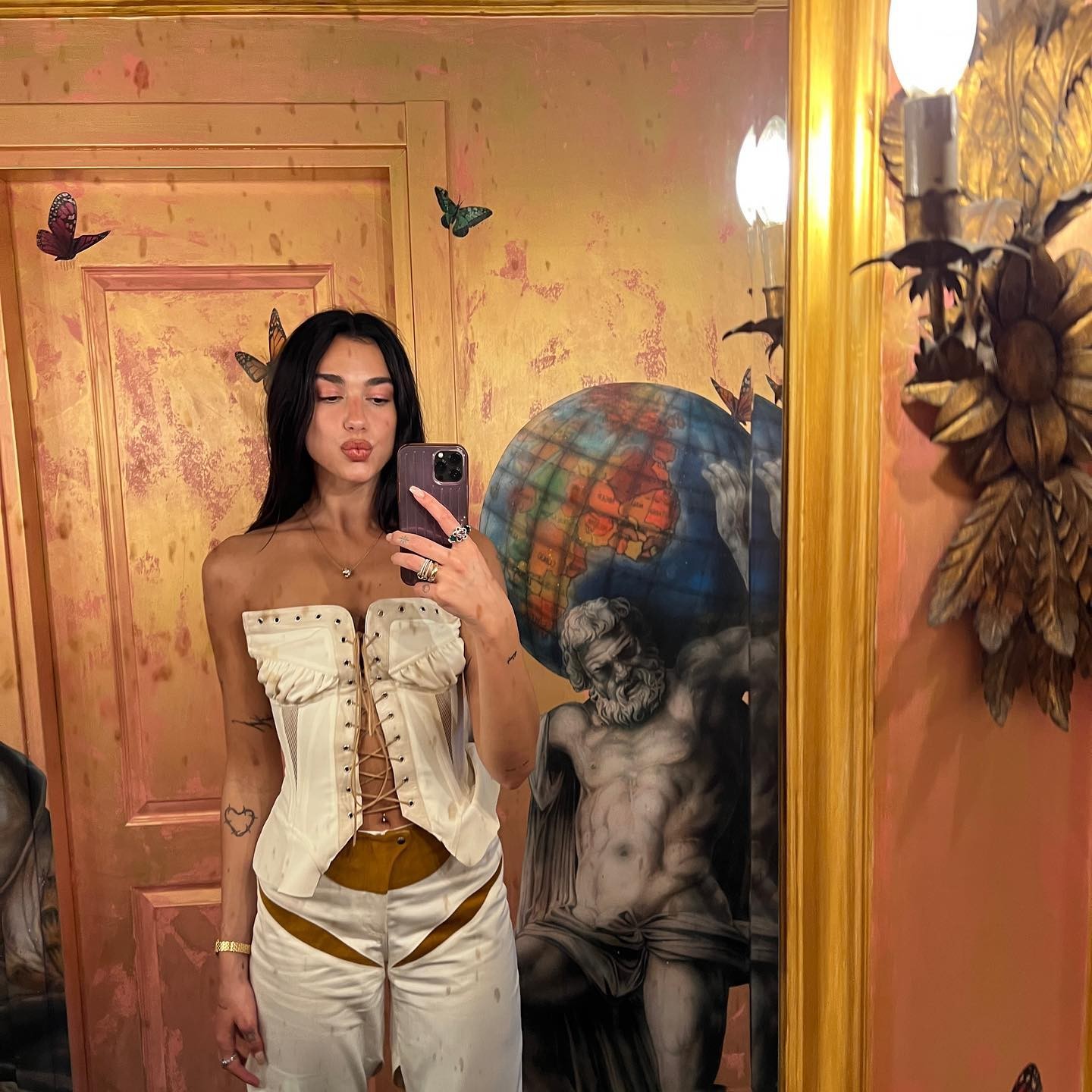 dua-lipa-selfie-thefappening-cfd-1 Dua Lipa Selfie
