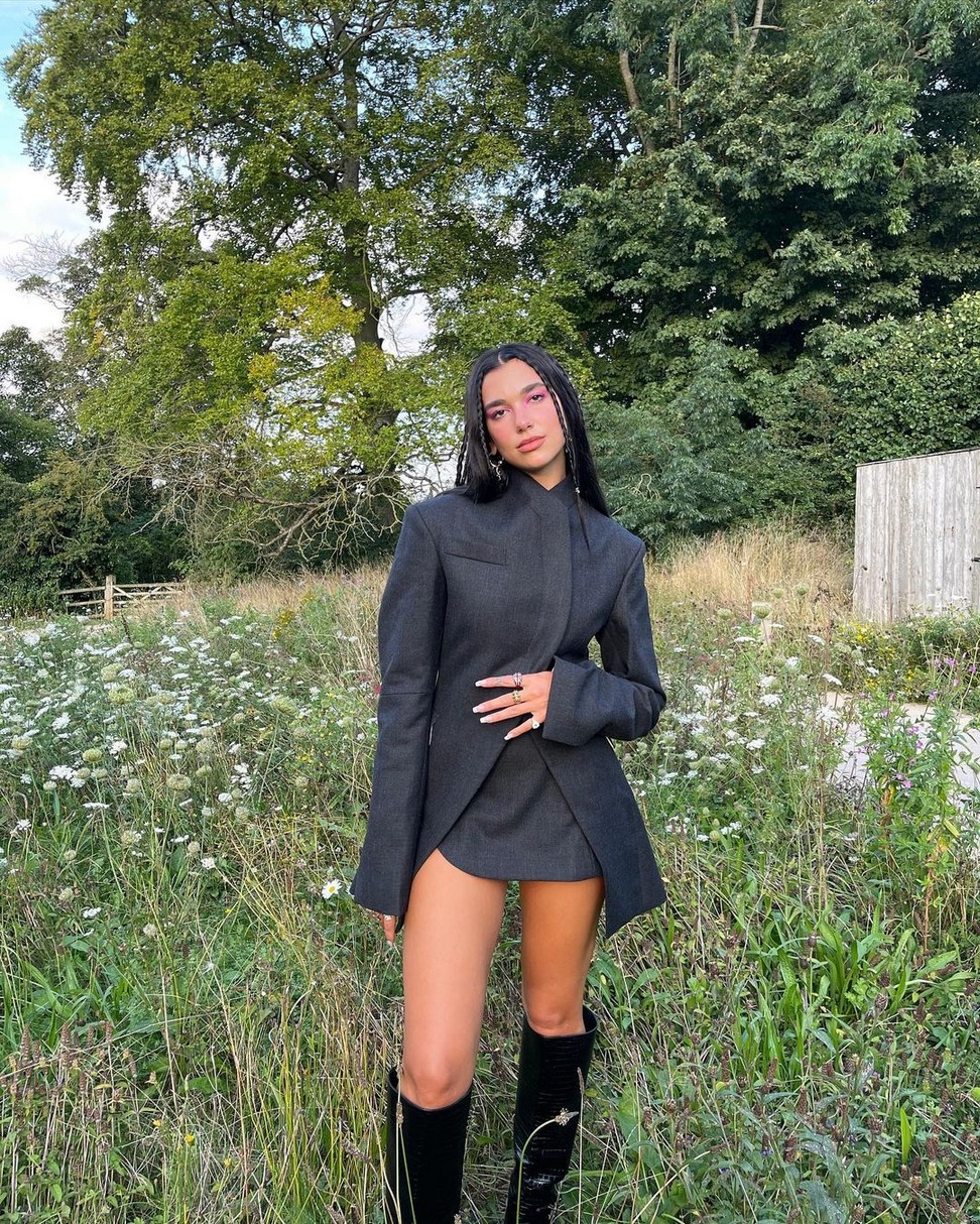 dua-lipa-sext-26-birthday-thefappening-cfd-4 Dua Lipa Sexy Legs