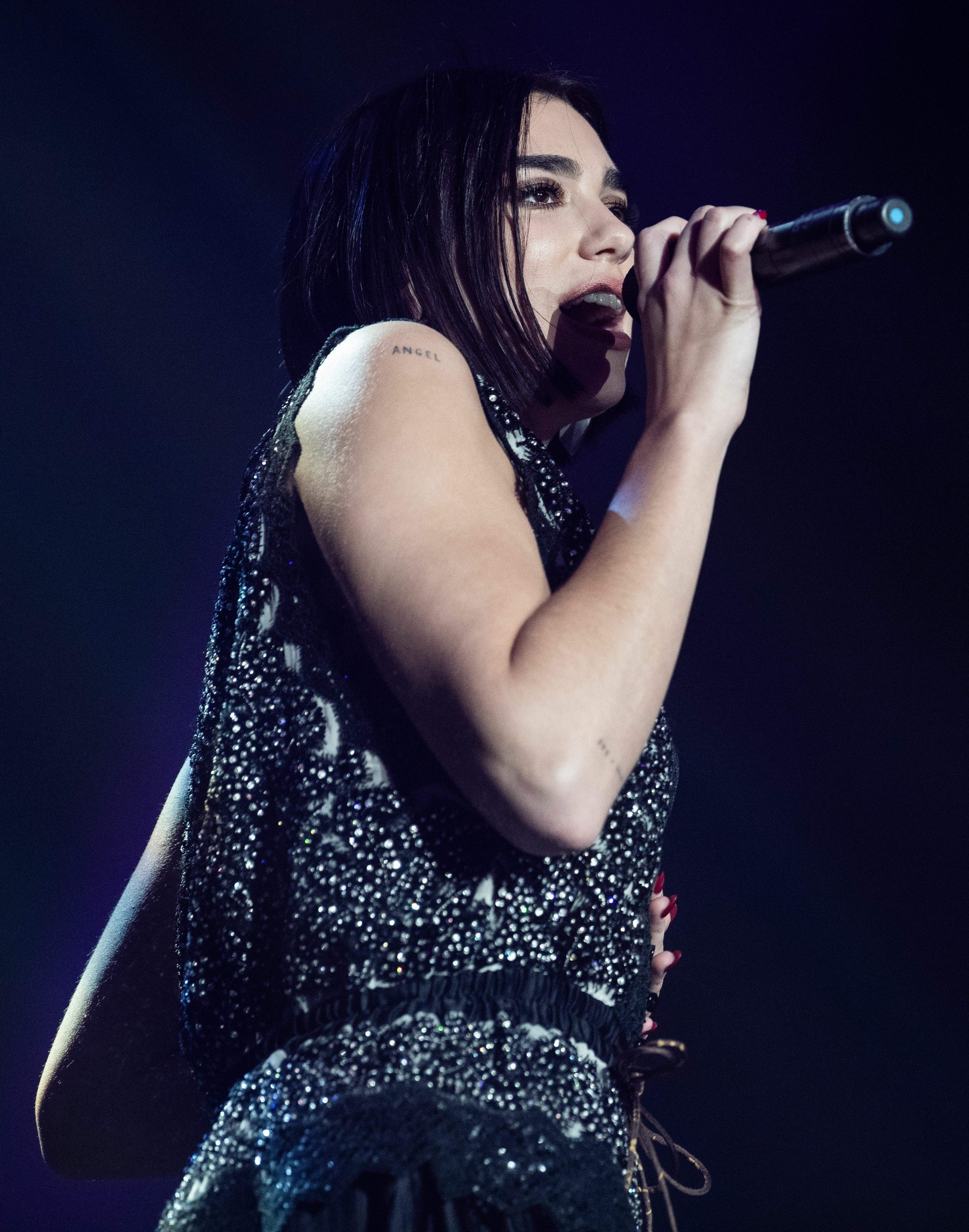 dua-lipa-sexy-44 dua lipa sexy 44