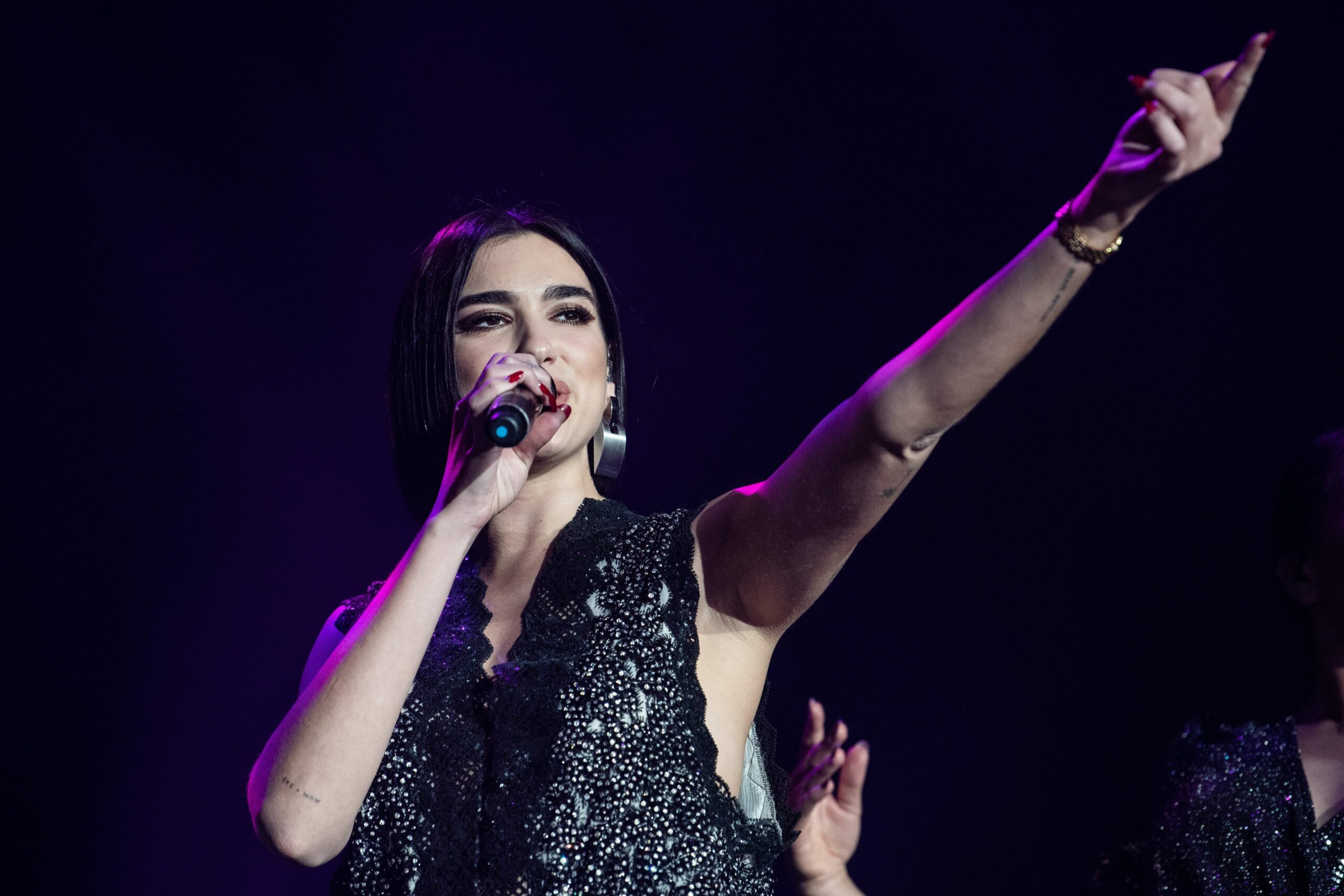 dua-lipa-sexy-63 dua lipa sexy 63 scaled
