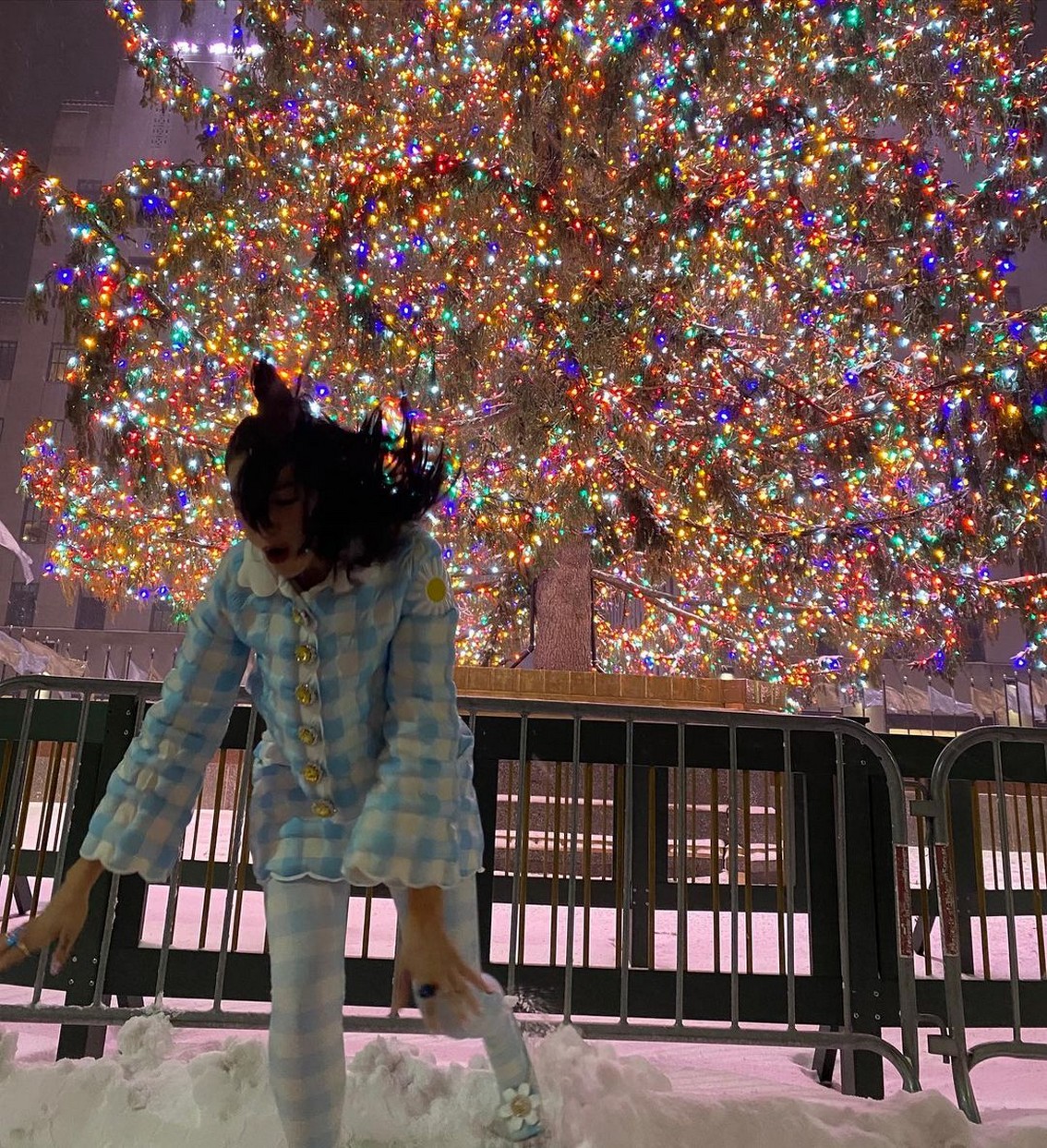 dua-lipa-sexy-christmas-look-thefappening-cfd-1 dua lipa sexy christmas look thefappening cfd 1