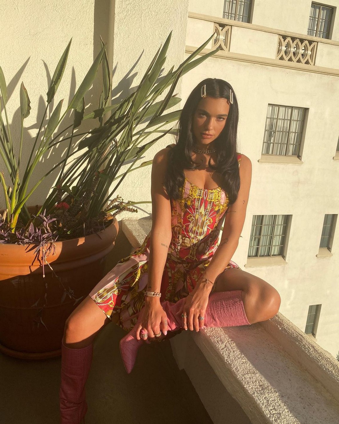 dua-lipa-sexy-look-for-jimmy-kimmel-show-thefappening-cfd-2 Dua Lipa Fappening