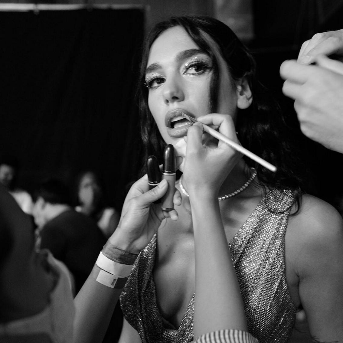 dua-lipa-sexy-on-the-set-of-levitating-music-video-thefappeningpro-9-1 Dua Lipa Sexy On The Set Of Levitating Music Video