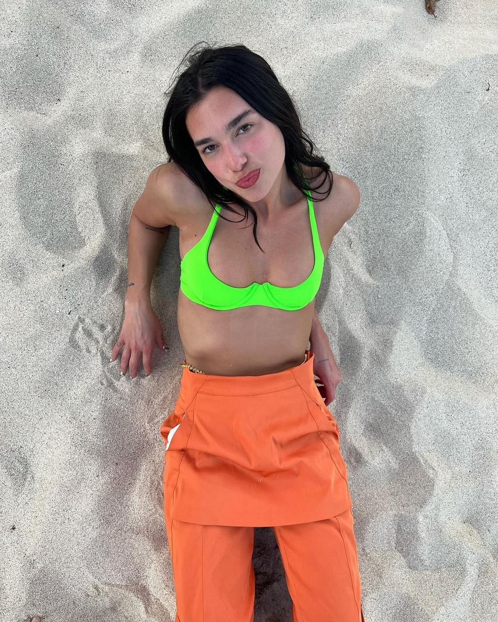dua-lipa-sexy-selfie-after-breaking-up-with-anwar-hadid-thefappening-cfd-12 dua lipa sexy selfie after breaking up with anwar hadid thefappening cfd 12
