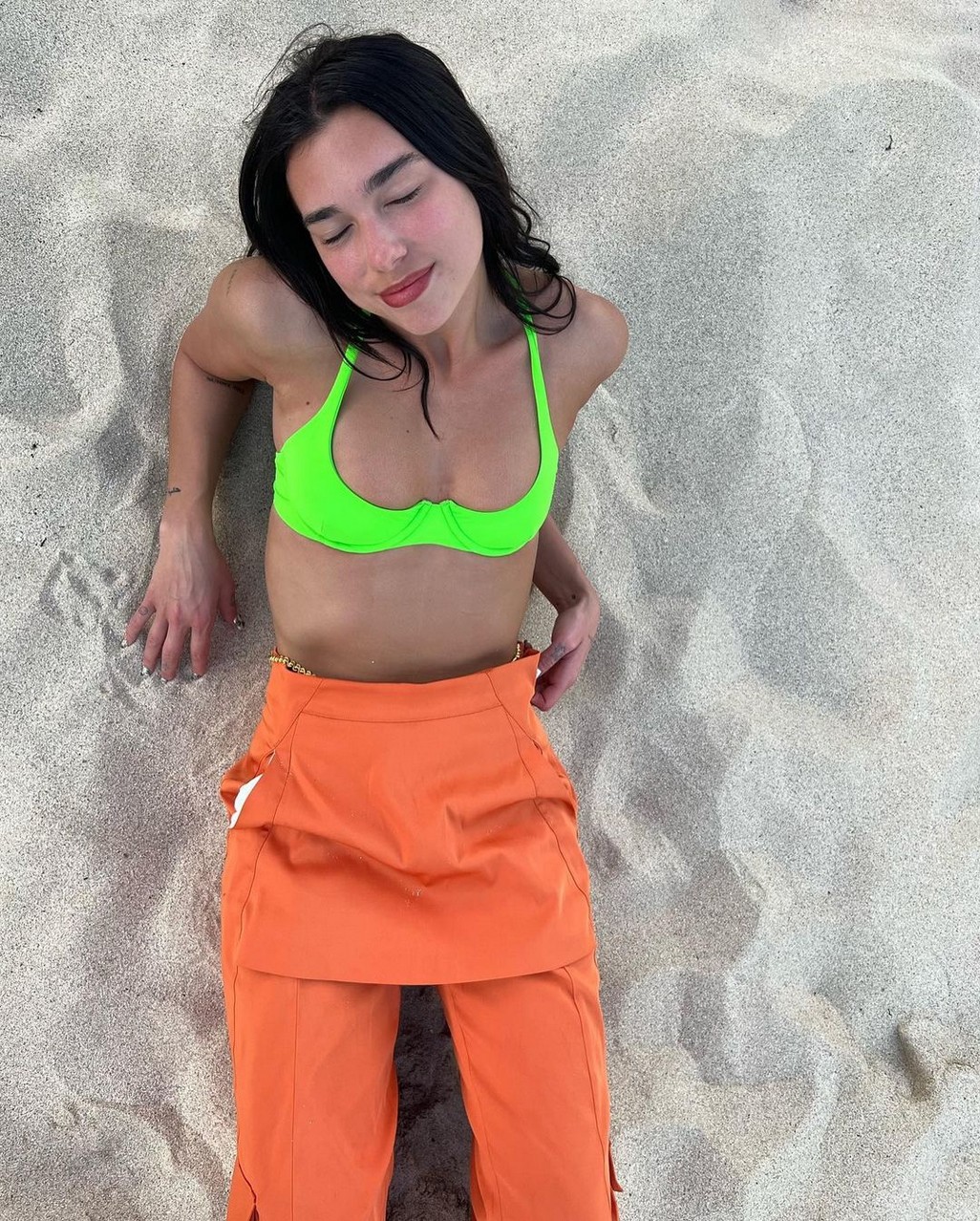 dua-lipa-sexy-selfie-after-breaking-up-with-anwar-hadid-thefappening-cfd-7 Dua Lipa Fappening