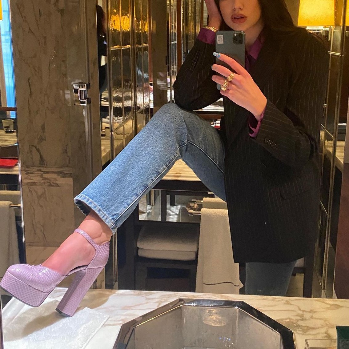 dua-lipa-upskirt-thefappening-pro-5 dua lipa upskirt thefappening pro 5