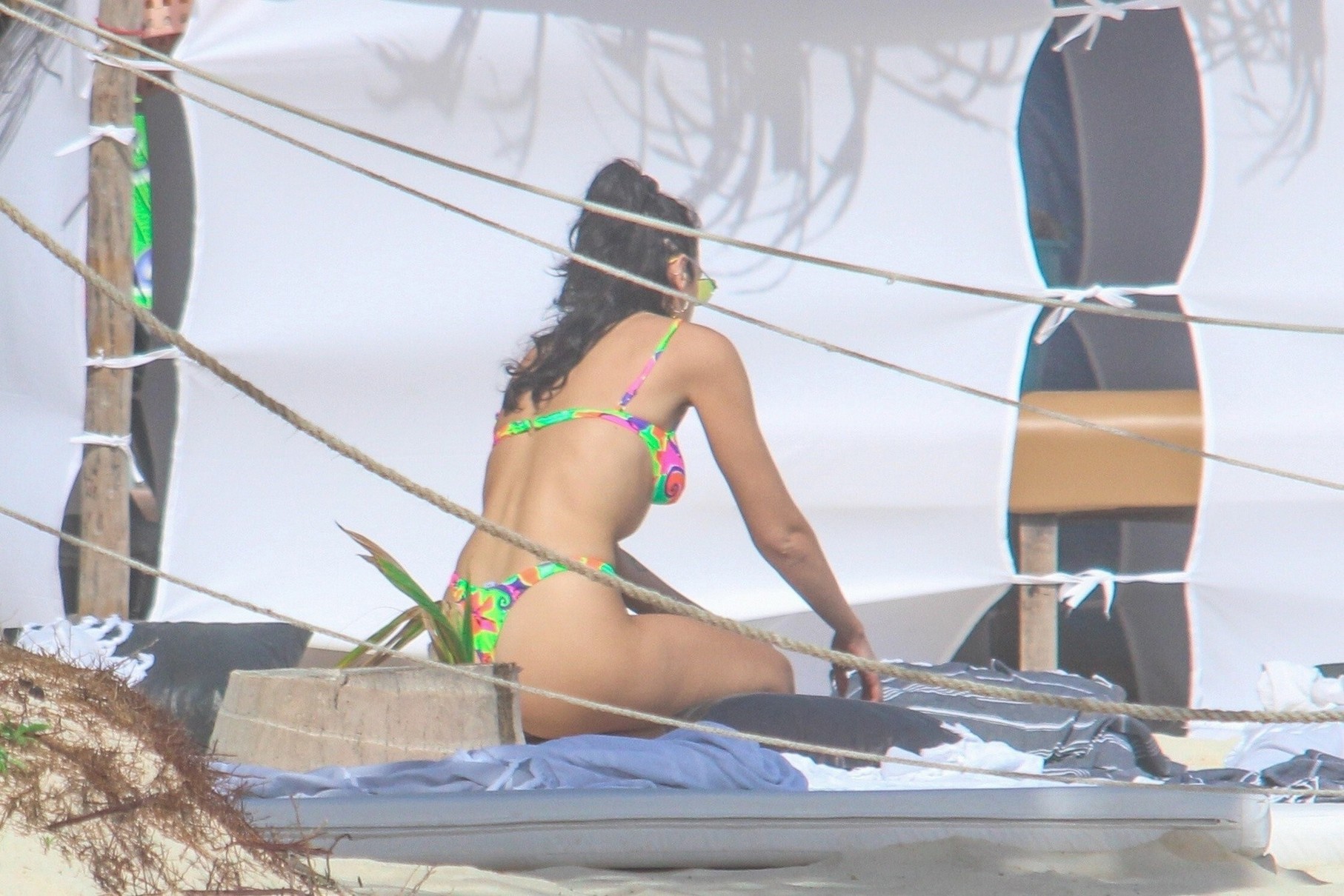dua-lipas-bikini-and-a-sexy-body-that-supermodels-will-envy-thefappening-cfd-3 dua lipas bikini and a sexy body that supermodels will envy thefappening cfd 3