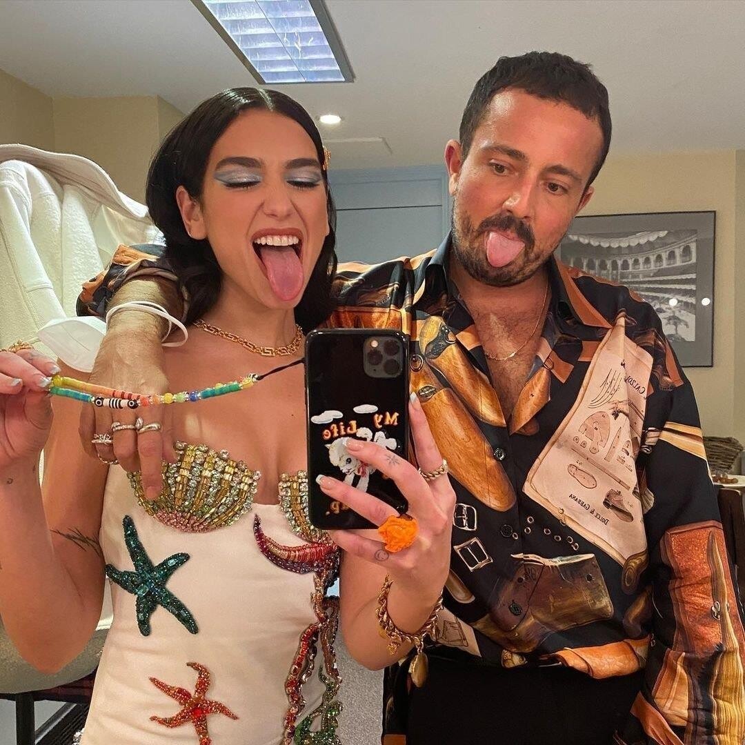 dua-lipas-sexy-versace-dress-at-ama-2020-thefappening-cfd-6 dua lipas sexy versace dress at ama 2020 thefappening cfd 6