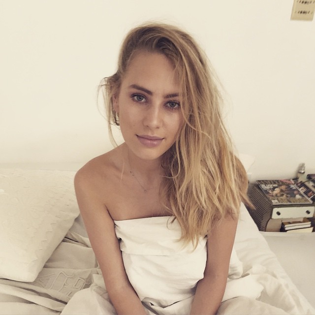 dylan-penn-nude-1-fappening-2017 Dylan Penn Sexy