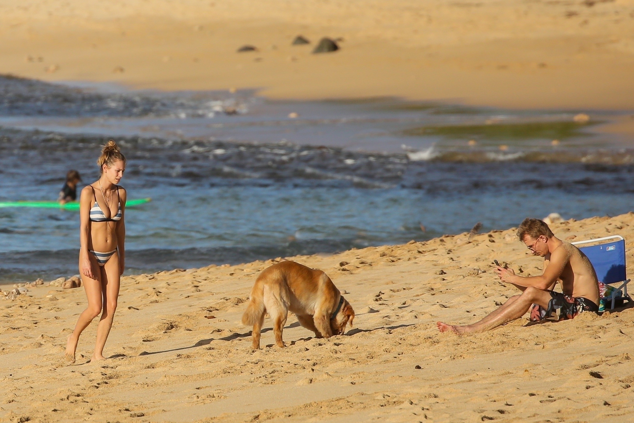 dylan-penn-sexy-bikini-9 dylan penn sexy bikini 9