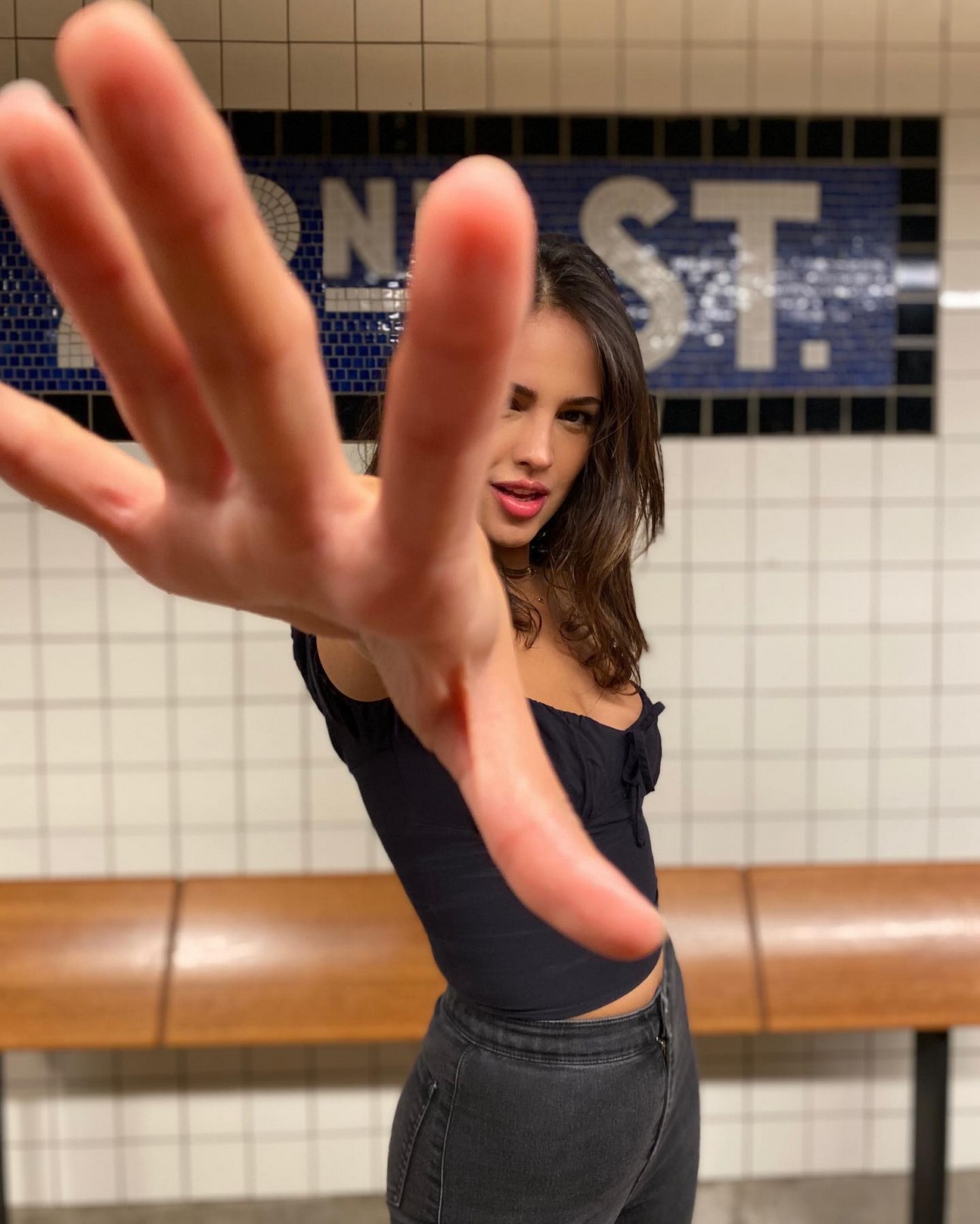 eiza-gonzalez-cleavage-thefappeningpro-4 eiza gonzalez cleavage thefappeningpro 4