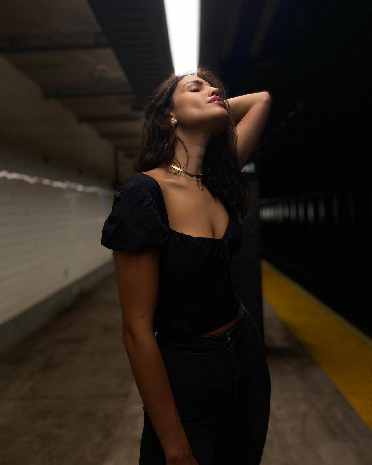 eiza-gonzalez-cleavage-thefappeningpro-5 eiza gonzalez cleavage thefappeningpro 5