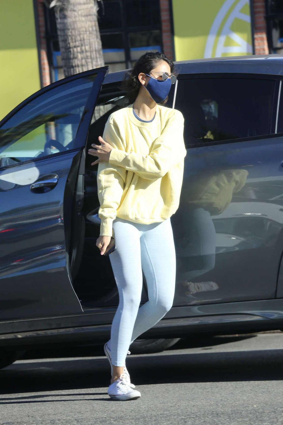 eiza-gonzalez-in-white-leggings-thefappening-cfd-10 eiza gonzalez in white leggings thefappening cfd 10