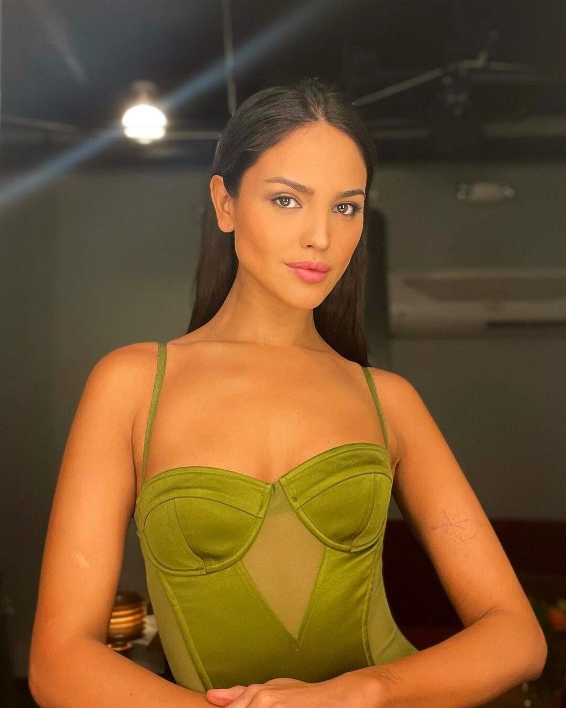 eiza-gonzalez-sexy-at-jimmy-kimmel-show-thefappening-cfd-2-1 eiza gonzalez sexy at jimmy kimmel show thefappening cfd 2 1