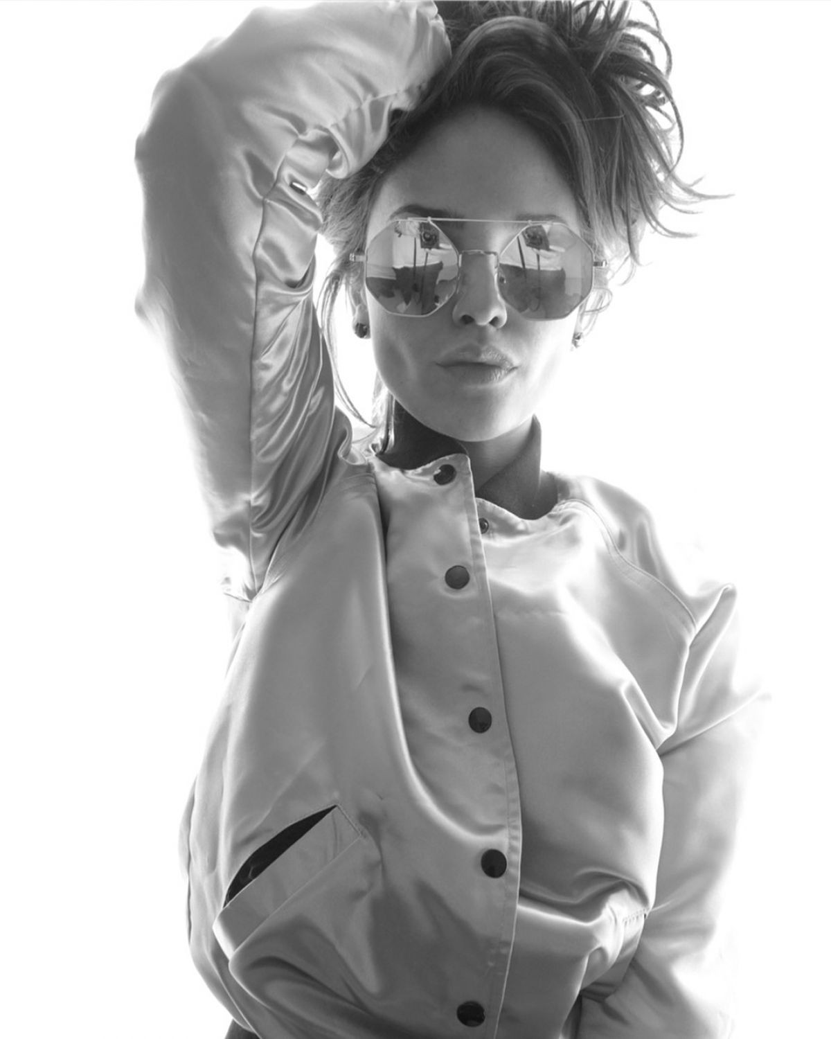eiza-gonzalez-sexy-photoshoot-12 eiza gonzalez sexy photoshoot 12