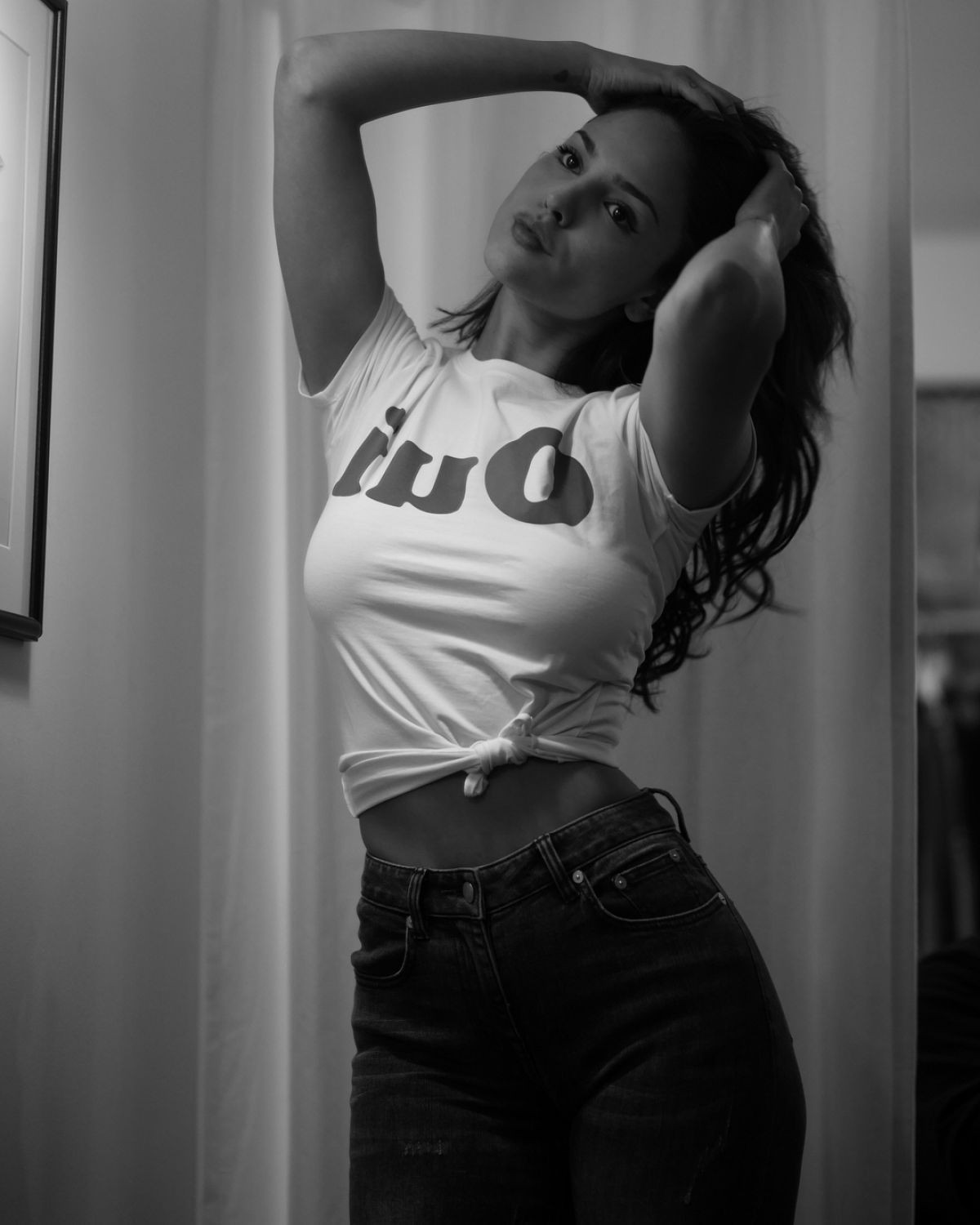 eiza-gonzalez-sexy-photoshoot-27 eiza gonzalez sexy photoshoot 27