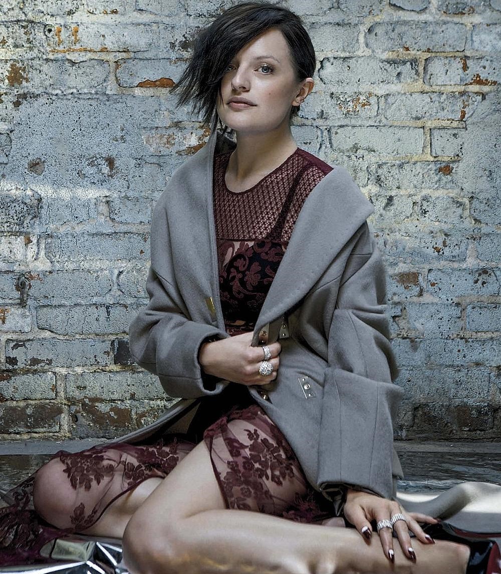 elisabeth-moss-sexy-thefappening-17 elisabeth moss sexy thefappening 17