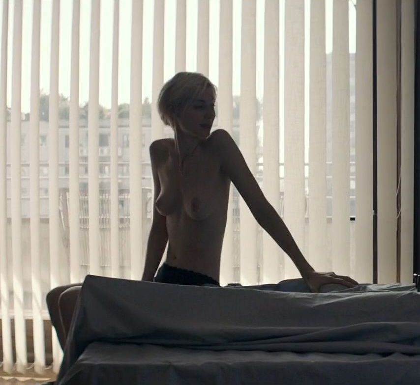 elizabeth-debicki-nude-thefappening-cfd-5 Elizabeth Debicki Naked
