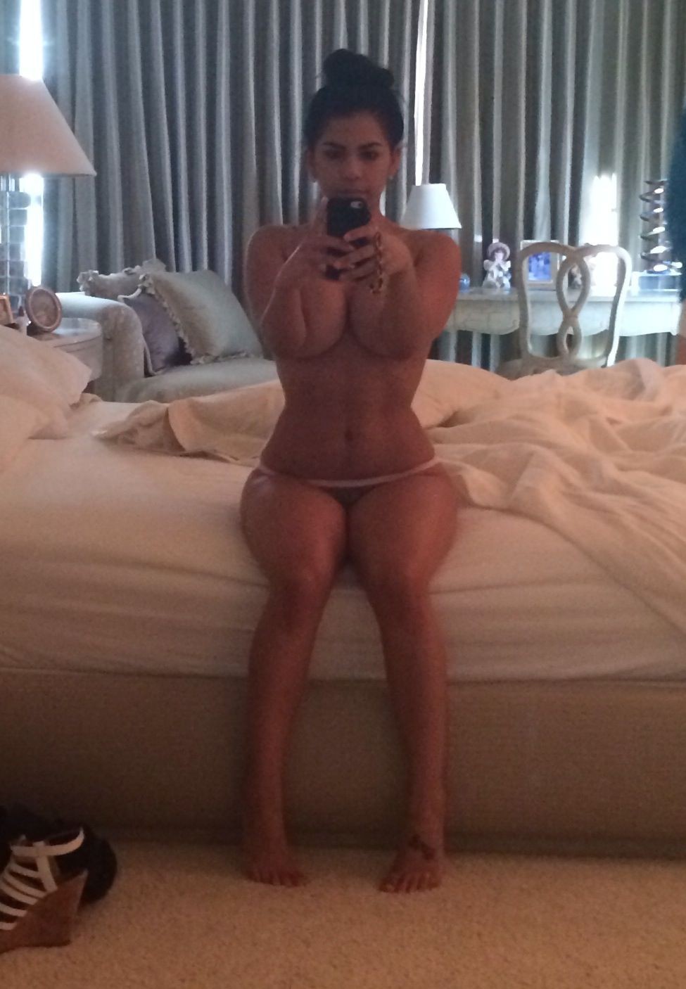 elizabeth-ruiz-nude-leaked-4 Elizabeth Ruiz Leaked