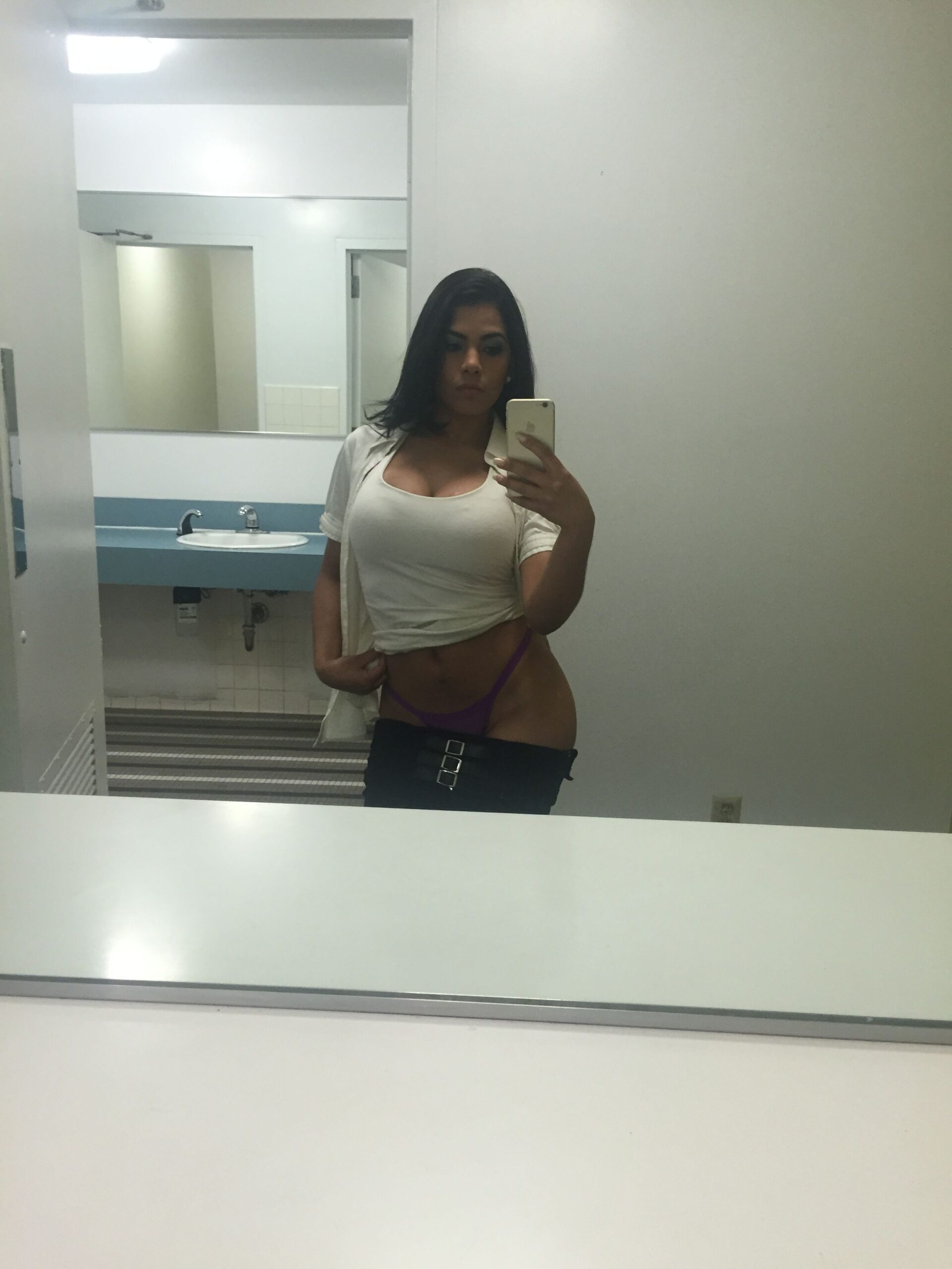 elizabeth-ruiz-nude-the-fappening-5 Elizabeth Ruiz The Fappening