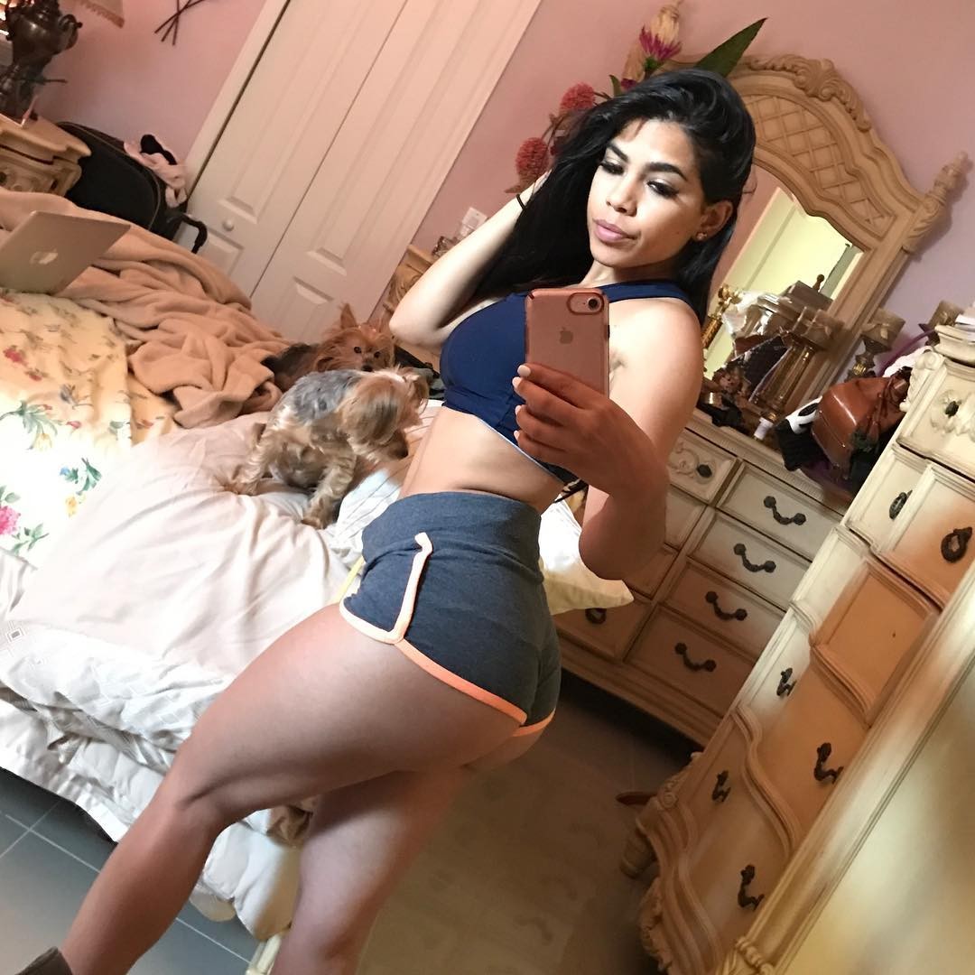 elizabeth-ruiz-sexy-fappening-19 Elizabeth-Ruiz-Sexy-Fappening-19