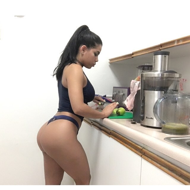 elizabeth-ruiz-sexy-fappening-6 Elizabeth-Ruiz-Sexy-Fappening-6