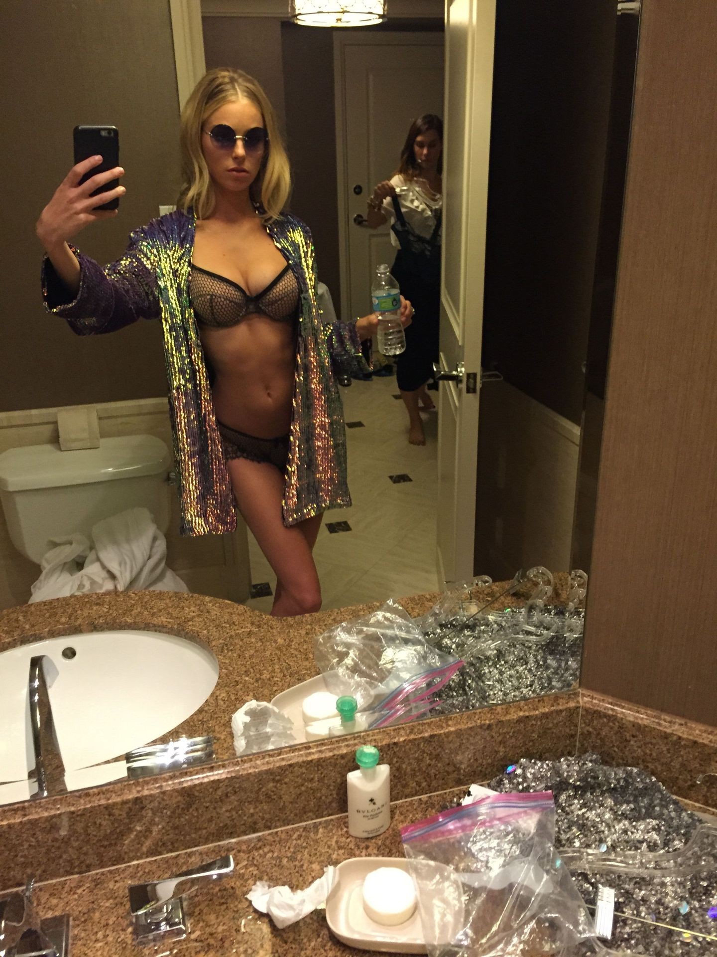 elizabeth-turner-leaked-nude-full-pack-1 elizabeth turner leaked nude full pack 1