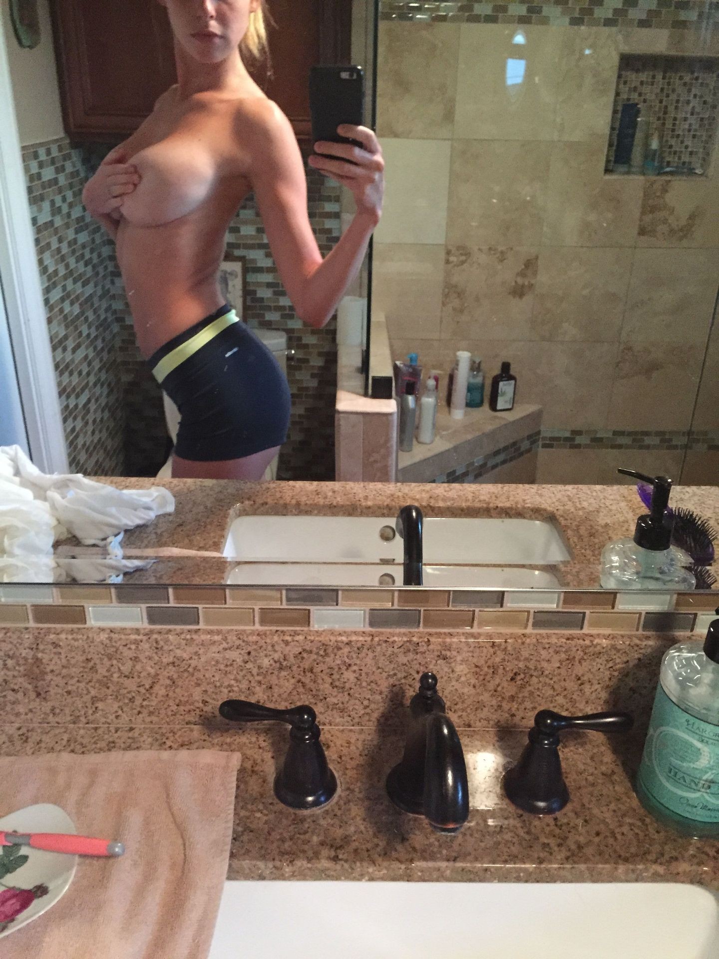 elizabeth-turner-leaked-nude-full-pack-2 elizabeth turner leaked nude full pack 2