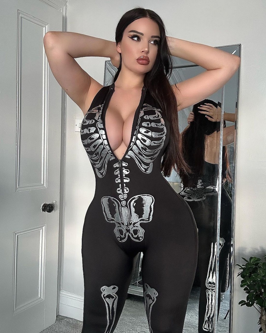 elizabethxgx-georgina-sexy-halloween-thefappening-cfd-7 Elizabethxgx Georgina Boobs