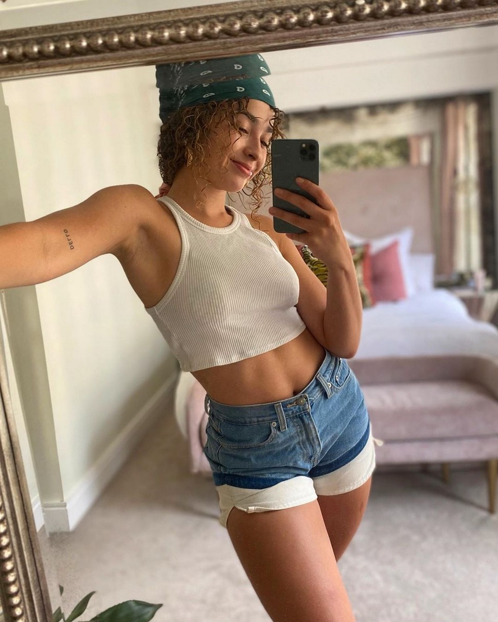ella-eyre-on-thefappening-cfd_ ella eyre on thefappening cfd