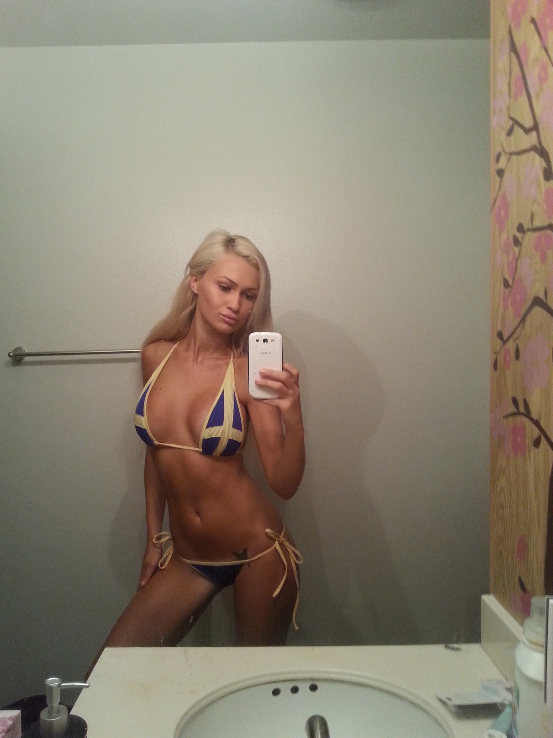 ella-rose-25-nude-thefappening-pro_ ella rose 25 nude thefappening pro