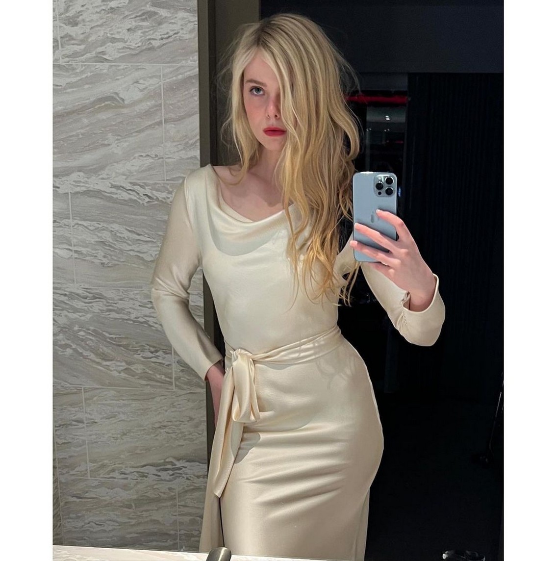 elle-fanning-selfie-thefappening-cfd-3 Elle Fanning Fappening