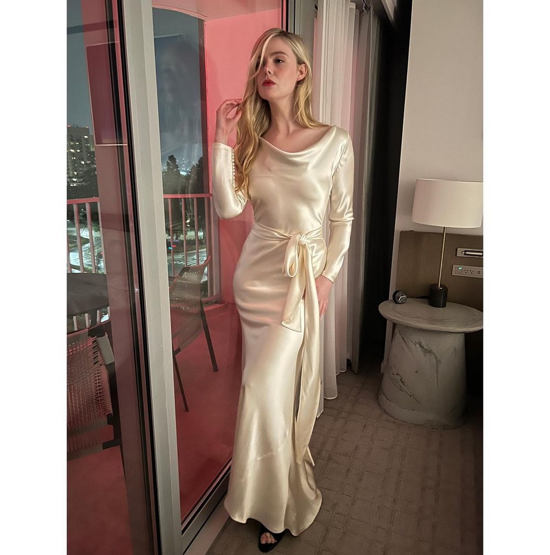 elle-fanning-selfie-thefappening-cfd-4 Elle Fanning In Alexander McQueen Dress