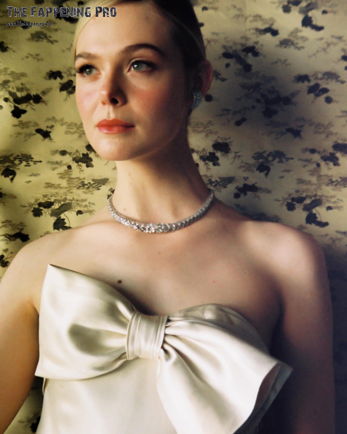 elle-fanning-sexy-dress-thefappening-cfd-7 Elle Fanning Hot