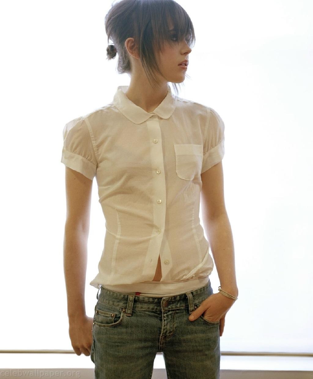 ellen-pages-sexiest-photos-before-she-became-transgender-thefappening-cfd-16 ellen pages sexiest photos before she became transgender thefappening cfd 16