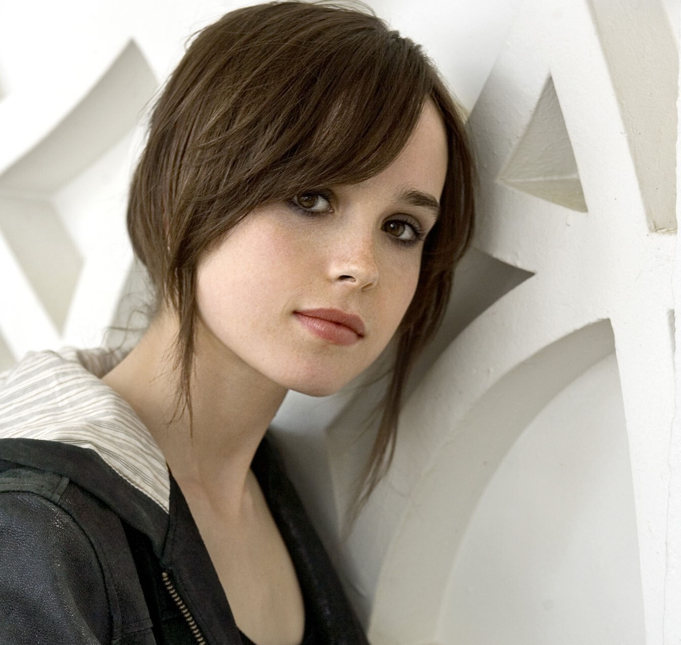ellen-pages-sexiest-photos-before-she-became-transgender-thefappening-cfd-7 ellen pages sexiest photos before she became transgender thefappening cfd 7