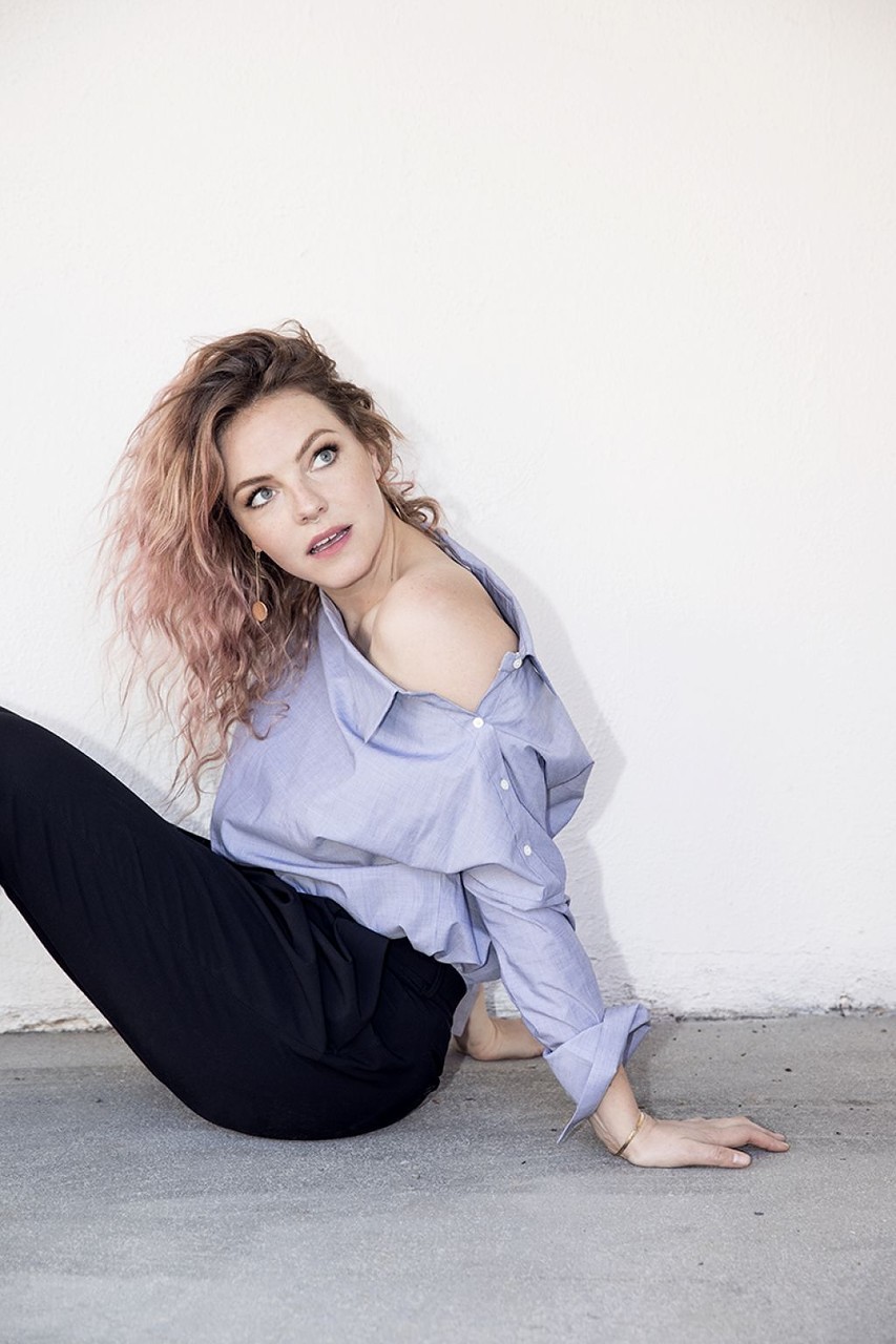 eloise-mumford-sexy-3 eloise mumford sexy 3