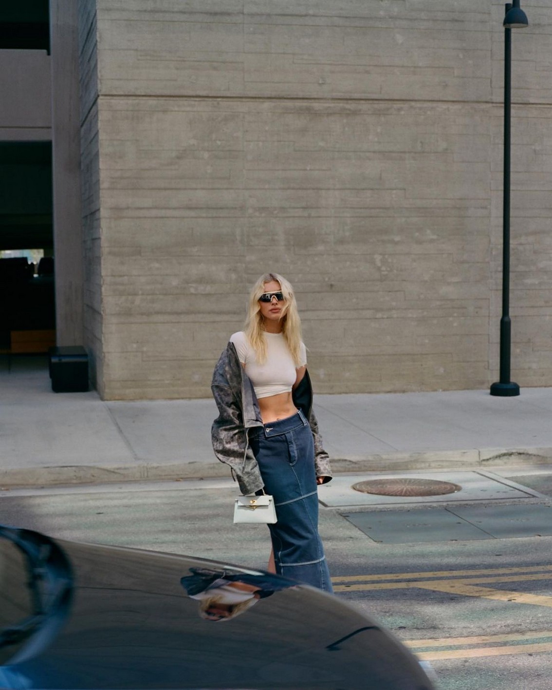 elsa-hosk-braless-thefappening-cfd-4 Elsa Hosk Leggy