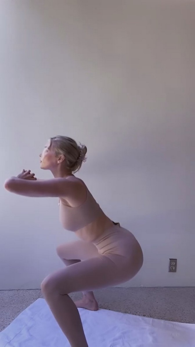 elsa-hosk-dirty-pilates-barefoot-thefappening-cfd-7 elsa hosk dirty pilates barefoot thefappening cfd 7