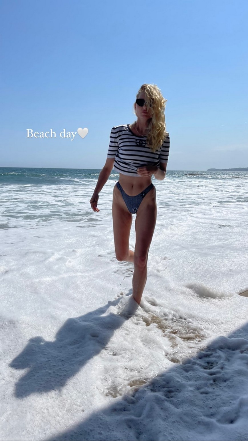 elsa-hosk-in-a-scarlet-bikini-thefappening-cfd-3 Elsa Hosk Bikini